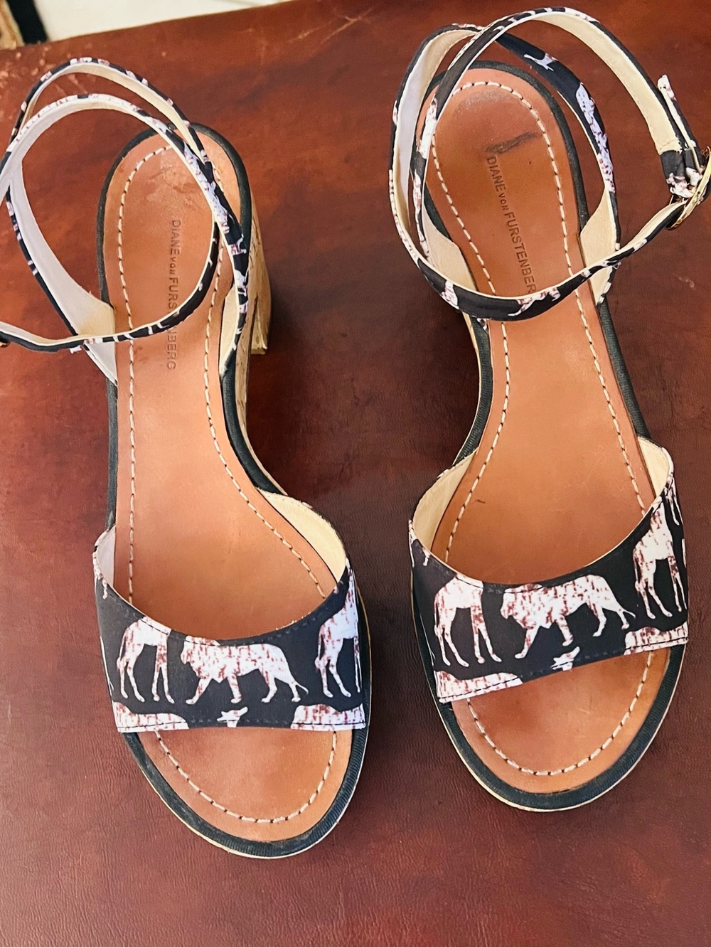 Diane Von Furstenberg Black canvas Ankle-Strap Sandals with Animal Print - Sz 8